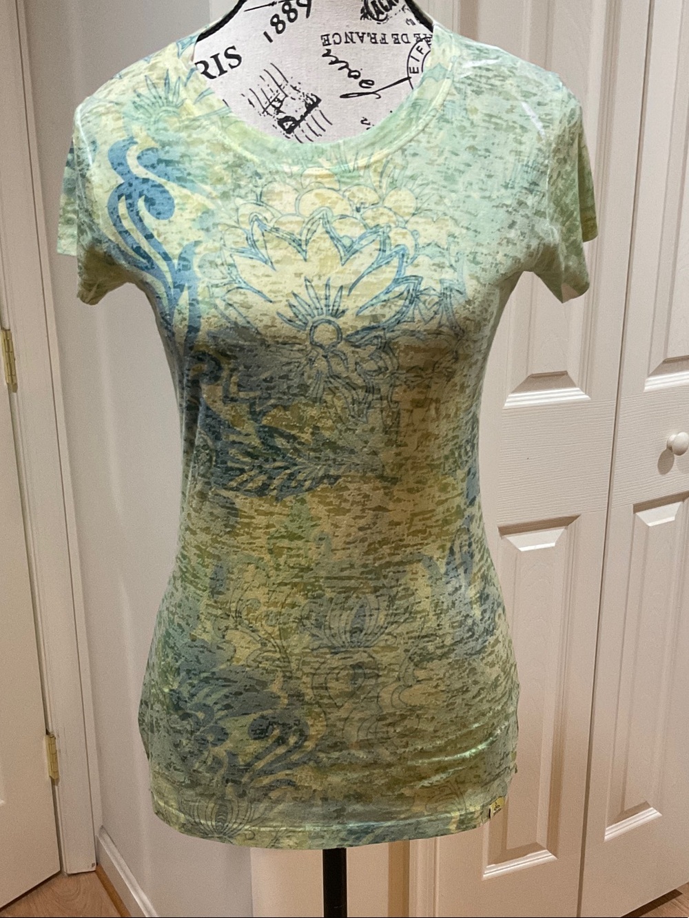 Prana Light Green Floral Burnout Short Sleeve Tee